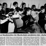 Die Kinder mochten die Bezeichnung "Babyorchester" nie so richtig, deswegen wurden sie zu Musiküsschen - ein Musikus ist ein großer Musiker und die Musiküsschen eben die kleinen